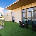 Lovely And Spacious 1 Bedroom With Extra Sofa Bed