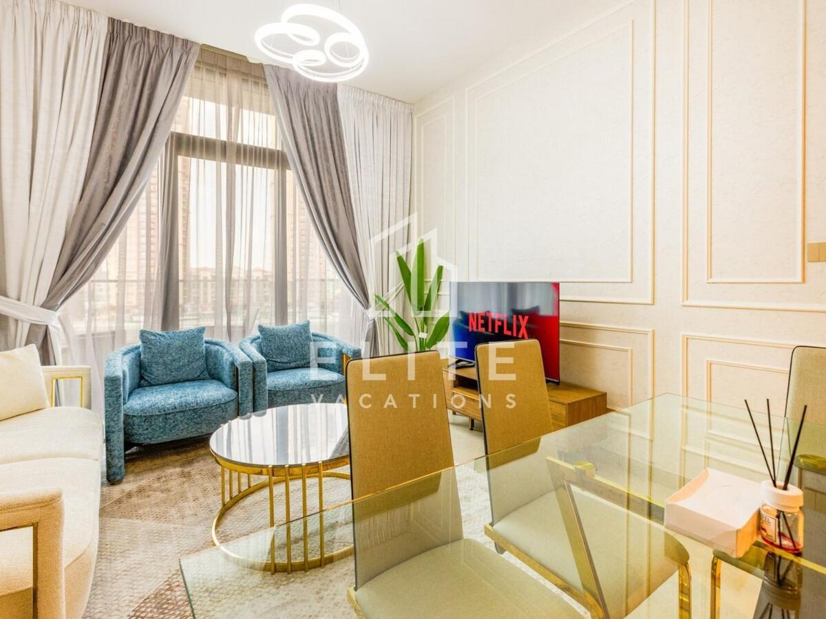 Lovely And Spacious 1 Bedroom With Extra Sofa Bed Apartment