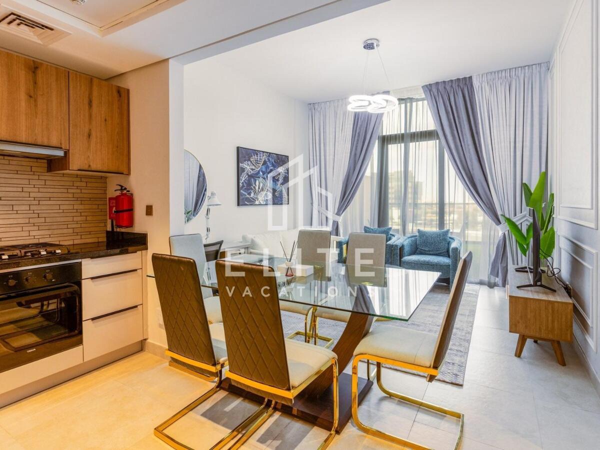Lovely And Spacious 1 Bedroom With Extra Sofa Bed Apartment Dubai