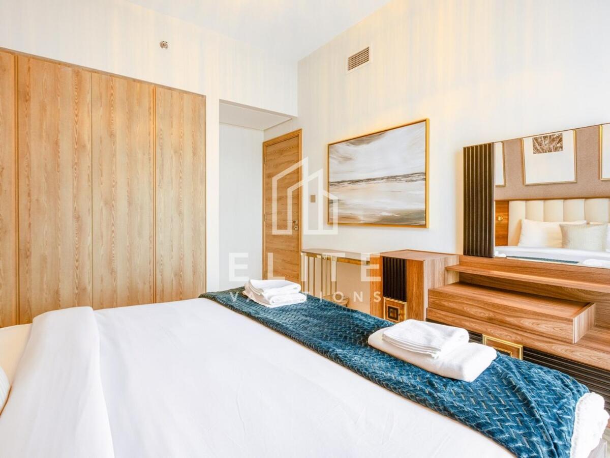 Apartment Lovely And Spacious 1 Bedroom With Extra Sofa Bed *